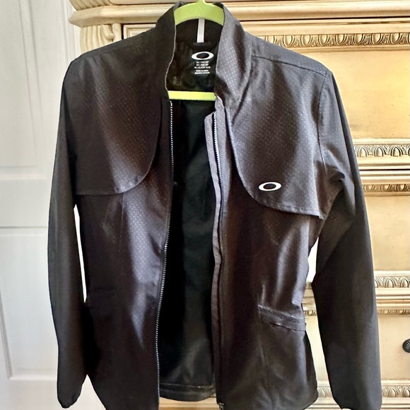 NWOT 50%OFF Oakley Storm Catcher Black Reflective All Weather Rain Repellent Jac - Picture 2 of 12